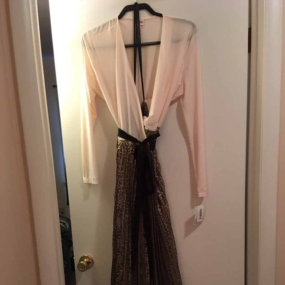 Lularoe DeAnne Wrap Dress Size L NWT